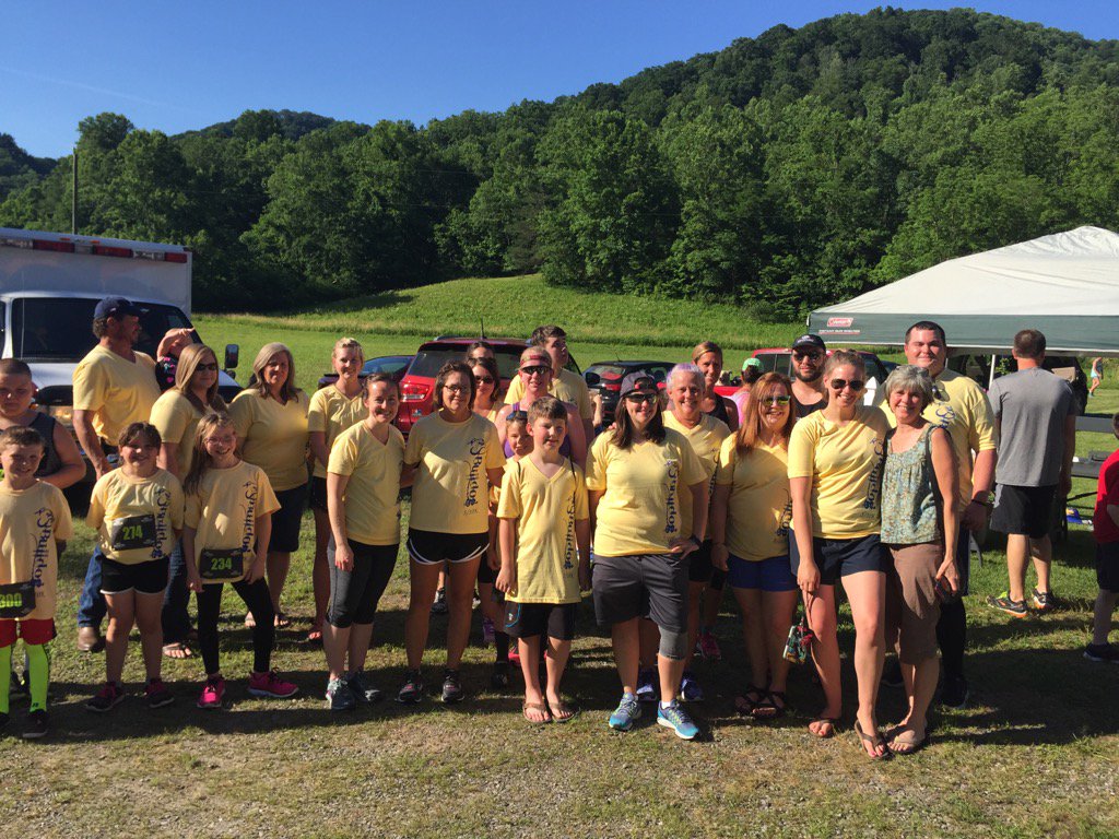 BR_Teach's tweet photo. Bulldog 5/10K Race @BR_Teach https://t.co/7ooOu6sQAw