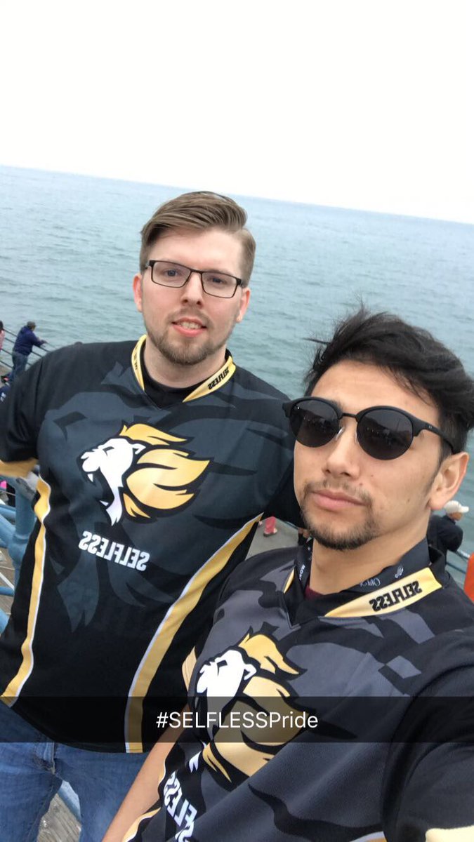LegacyOfAdriel's tweet photo. @rlxthegreat and I at The Santa Monica Pier!! Quite a bit to see and do here.  #SelflessPRIDE #RLCSWCS3 https://t.co/VlEU1KXi3M