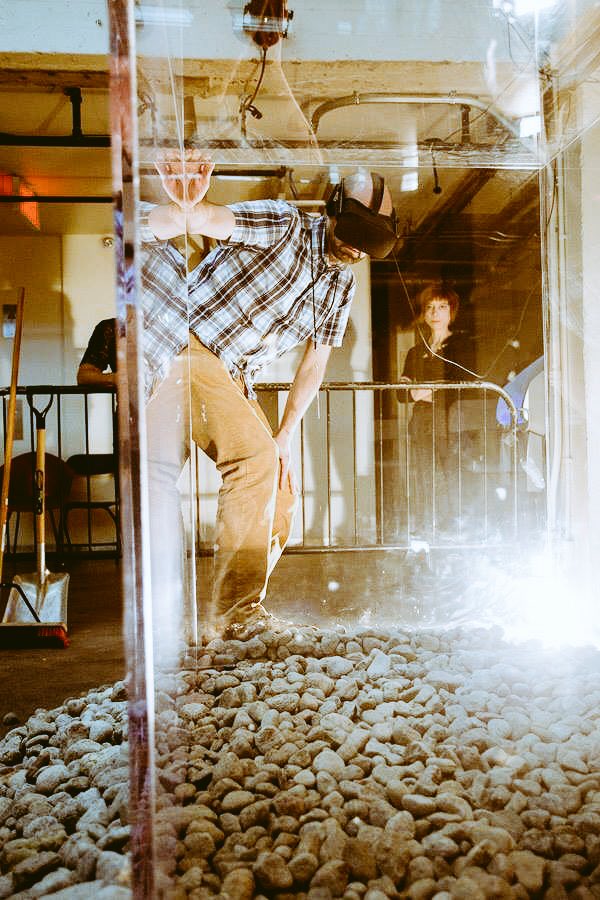 stevenjmcintosh's tweet photo. Thanks 📸Sébastien Roy for capturing one of my #VR adventures @ix_symposium #ix_symposium @SATmontreal. That creature in the box, yikes... https://t.co/Ftsh6J3ttt