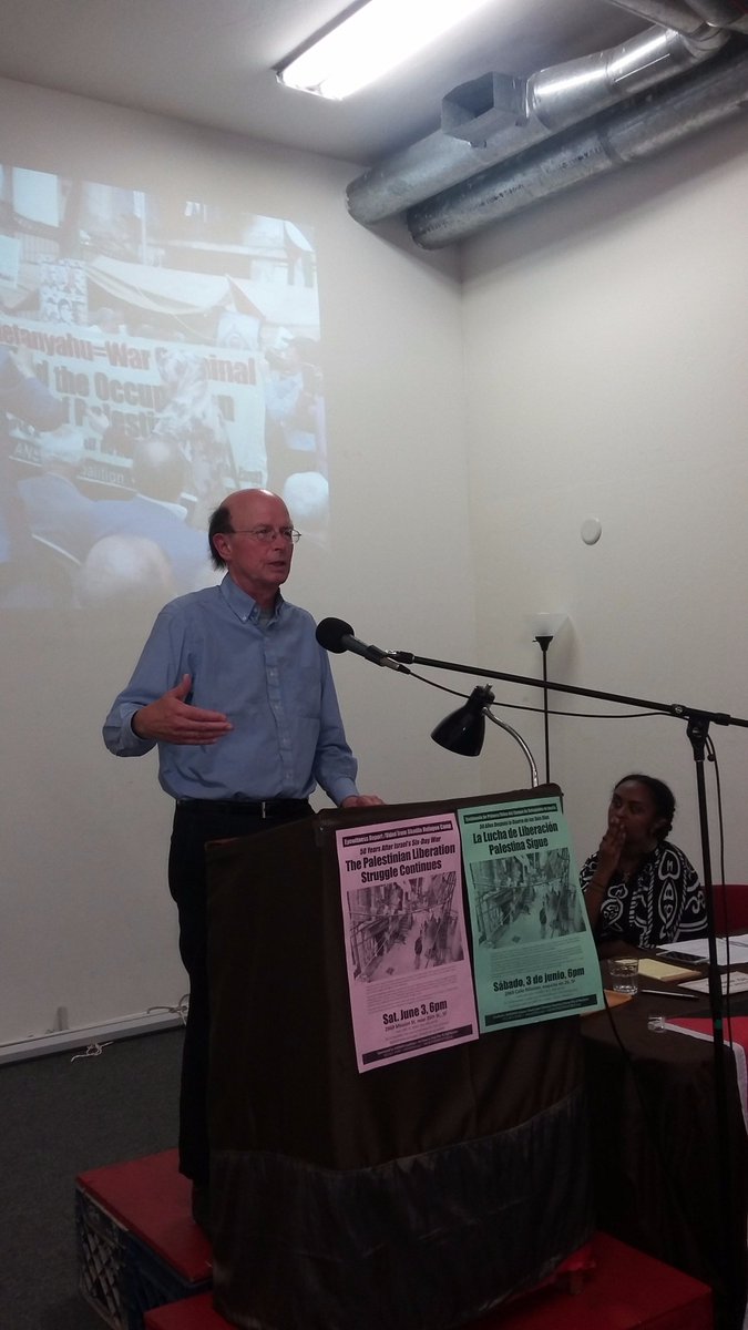 GloriaLaRiva's tweet photo. Today @EstevanHernan and #RichardBecker speaking on #Palestine struggle in #SanFrancisco. A real feeling of solidarity! @answercoalition https://t.co/kwhoSQJ8TQ