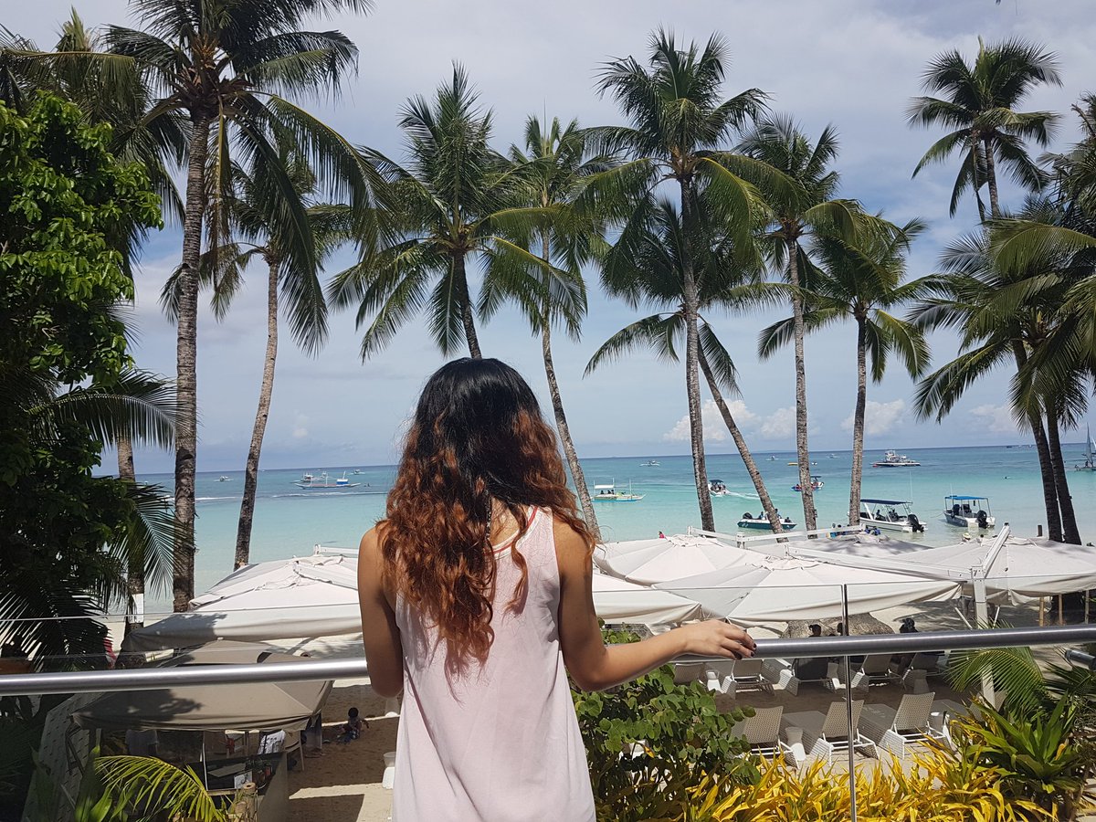 MicahCabaysa's tweet photo. Where's the safest place to live? -In my heart π
#HappyMM #AstoriaBoracay #Boracay #TweetPic https://t.co/gsGLky6ius