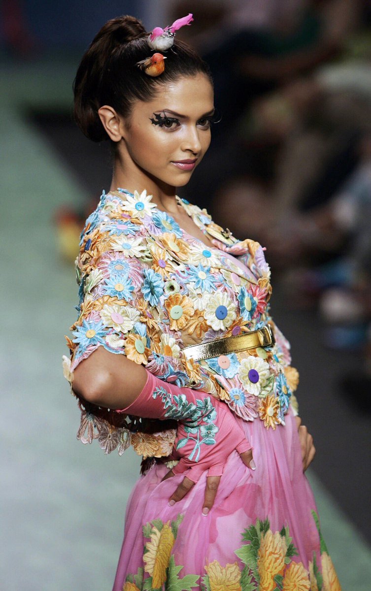BrownPeopleDo's tweet photo. Deepika's Modeling Days https://t.co/noDpwM0NGY