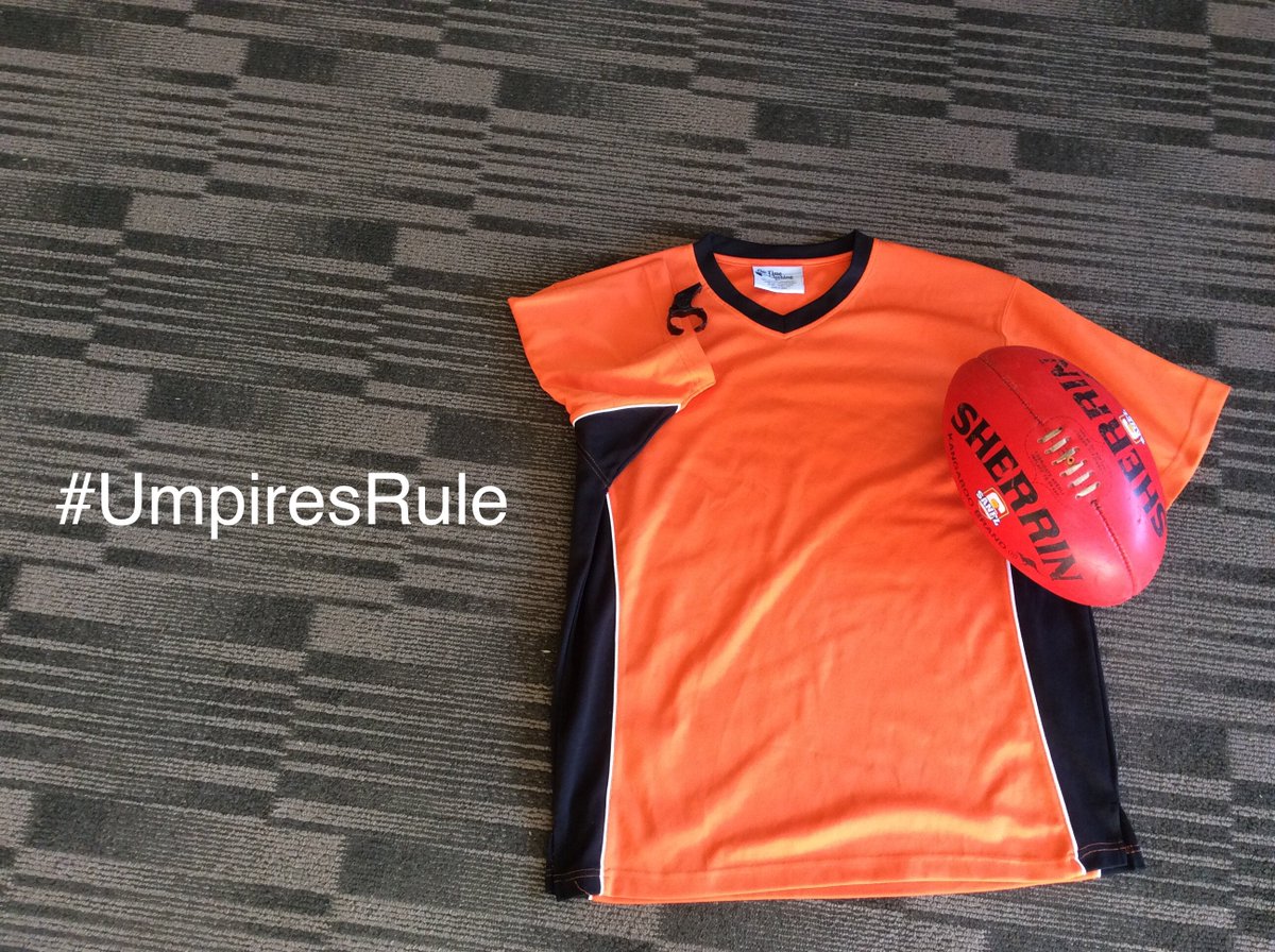 ChampsAcademyAU's tweet photo. When bouncing the ball, or making a call respect your umps #UmpiresRule #baconsstory #CA2017 #storycatching https://t.co/yVAVCuftXh