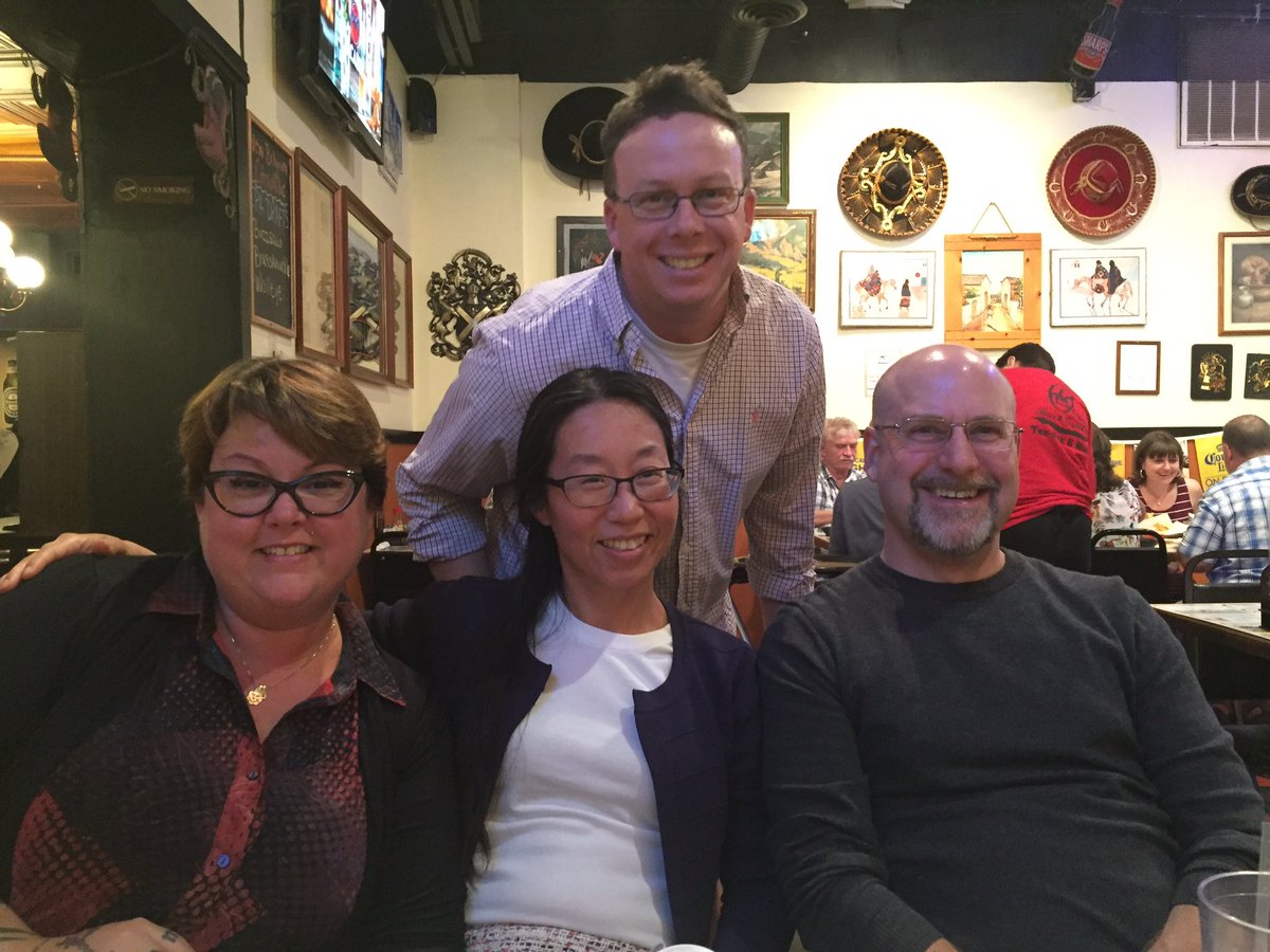 SohuiLee's tweet photo. Another amazing experience at #cwcon #cwcon17 https://t.co/qVwp5GKwQr