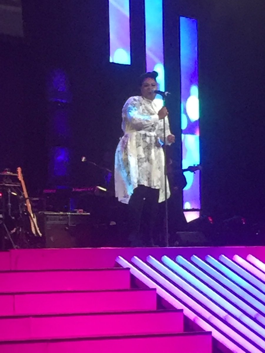 AjyLead's tweet photo. #JillyfromPhilly killing it at #AJYLEAD Awards! https://t.co/6BQvSPHd2Q