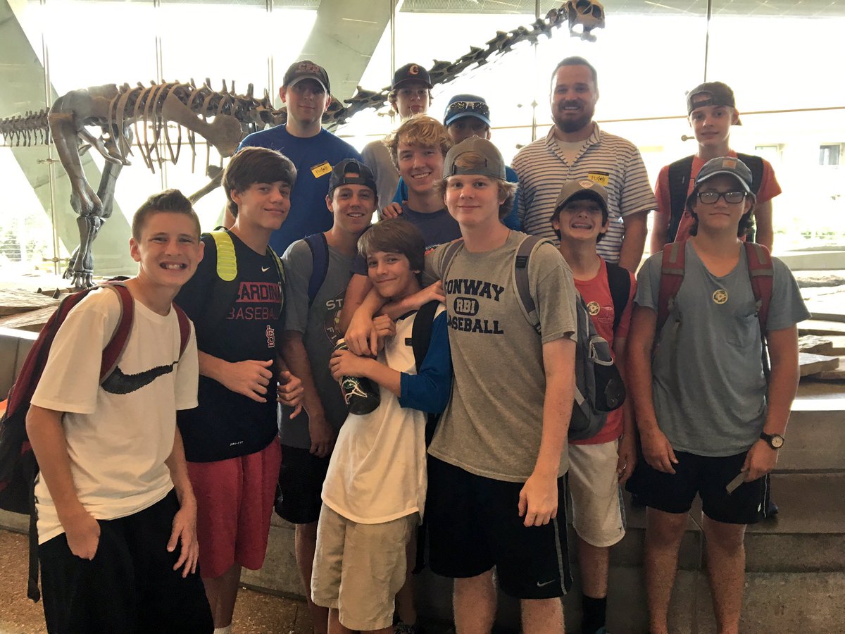 FSMConway's tweet image. GO: Mission Arlington team has had a full day of fun. Now it's time to serve and pour out to the community!