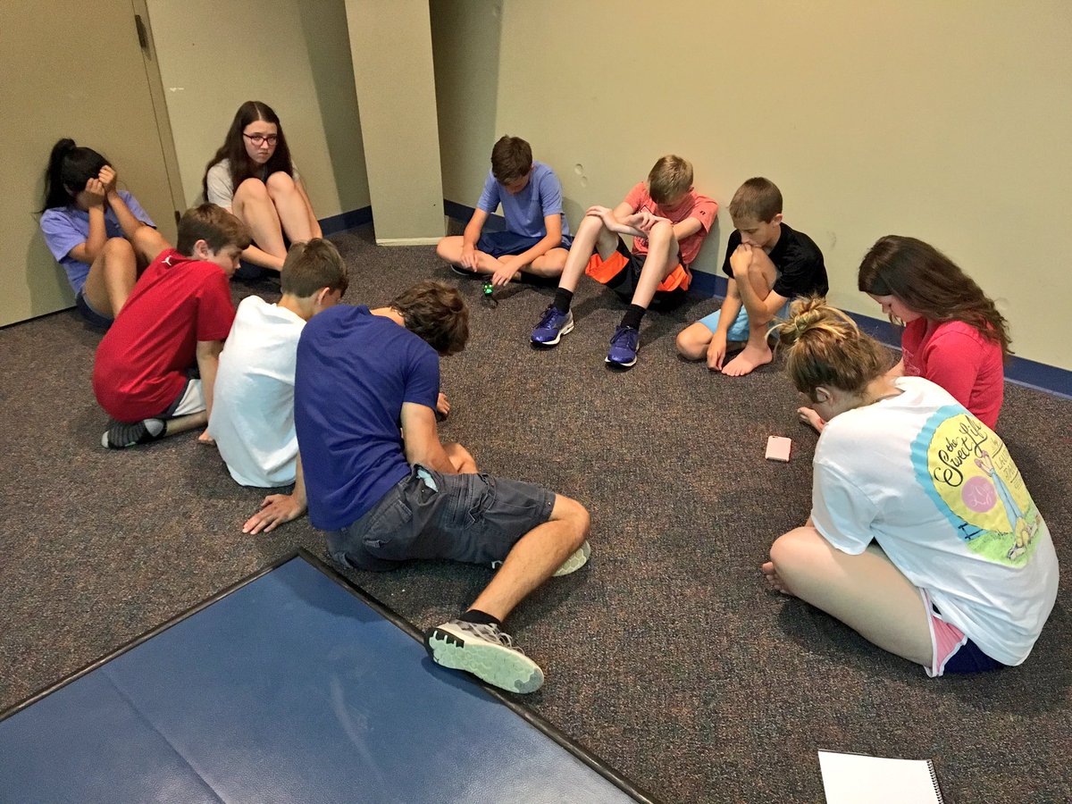 FSMConway's tweet image. GO: Mission Arlington team has had a full day of fun. Now it's time to serve and pour out to the community!