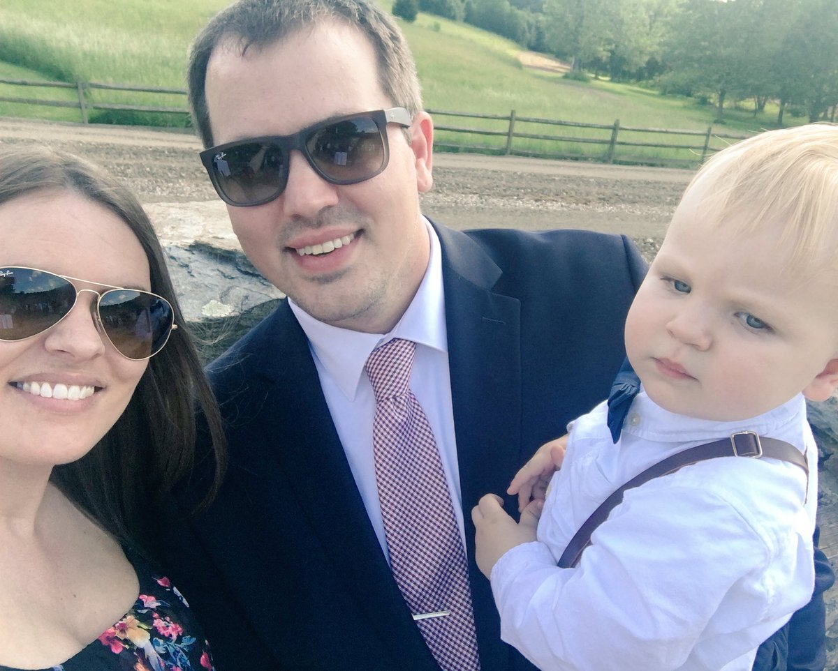 410bmoremomma's tweet photo. When your 16 month old strides down the aisle like a gentleman/champ and steals the show 💙💍🐻 #lilham https://t.co/Lt9X4aKmFs