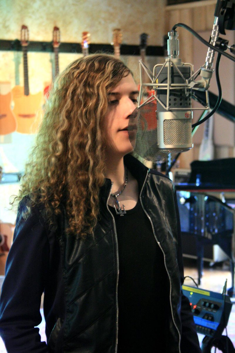 morelikemeband's tweet photo. Day three in the studio was vocals...and more guitar of course!! @LattitudeStudio @SterlingbyMM @ernieball @alvarez_guitars @VPicks https://t.co/1D1AXp7vds