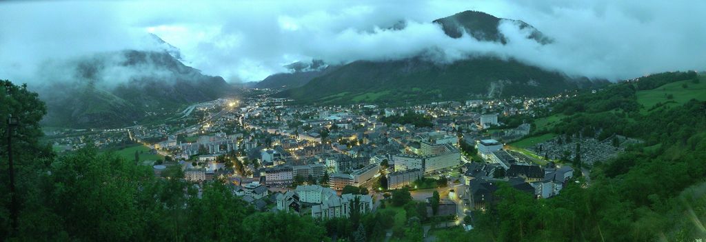 Waurienne's tweet photo. Goooood Morning Saint Jean-de-Maurienne ! #Maurienne https://t.co/HX6LoydlZA