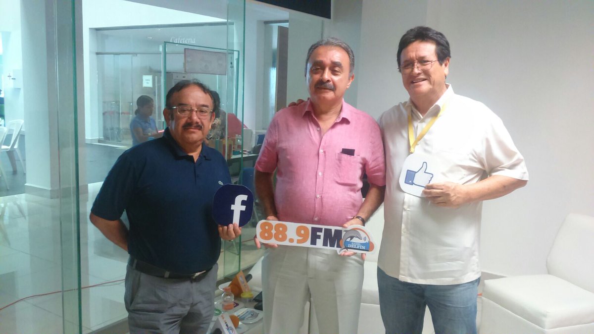 radiodelfin's tweet photo. Historiador Daniel Cantarell, ex rector Eduardo del Carmen Reyes Sánchez y Felipe Vera, director de Difusión Cultural en la #FENADEL https://t.co/7M9uQNwtOr