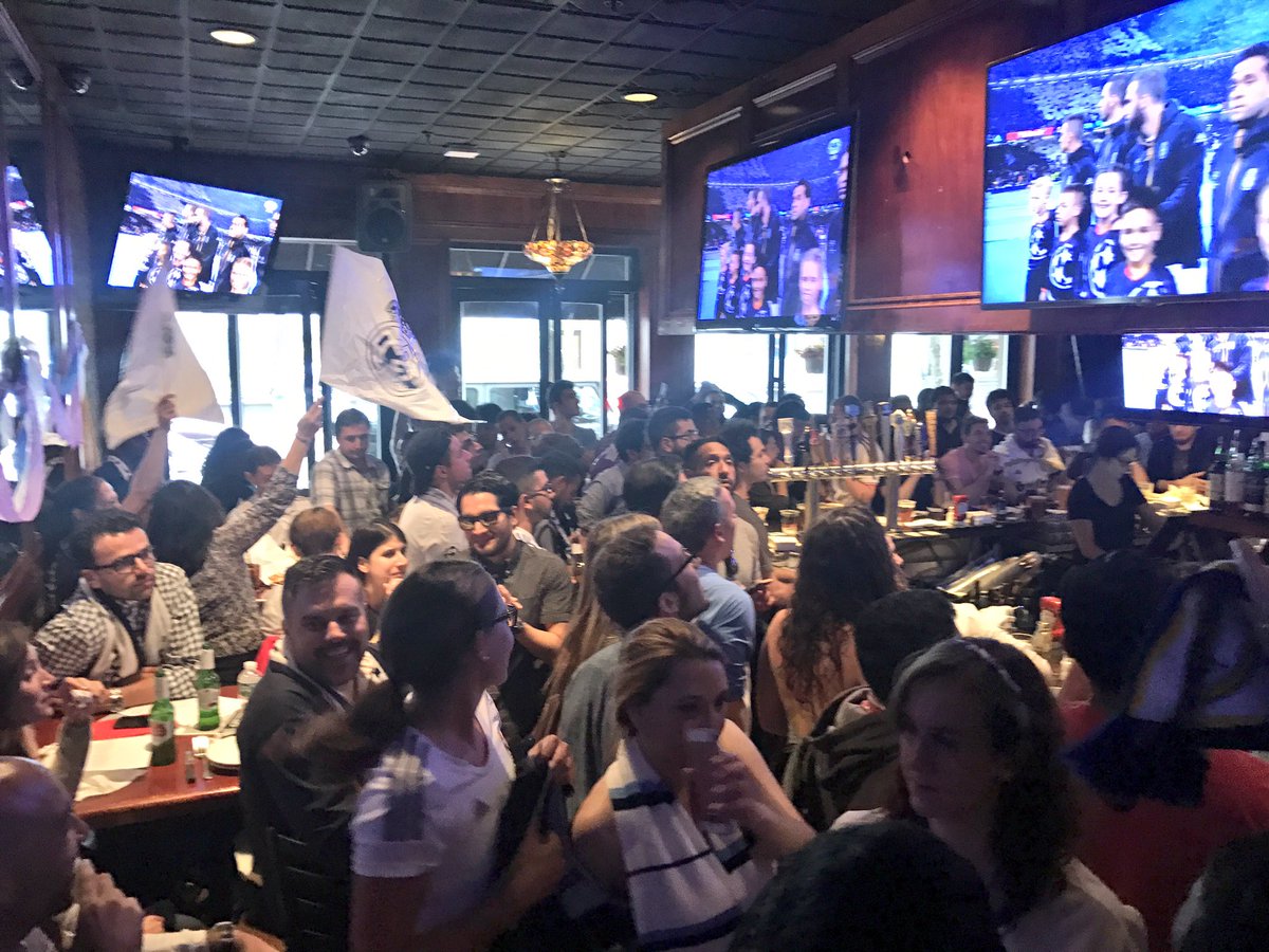 RMCFBoston's tweet photo. What an amazing night! We did it! We made history! Thank you @ClarkesFaneuil for being or home! #HalaMadrid #uclfinal2017 #Duodecima https://t.co/Fd7JdkPXGq