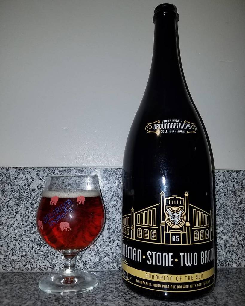 johndoolittle's tweet photo. Dayman (ah-ah-ah)
Fighter of the Nightman (ah-ah-ah) #stone #groungbreaking #BigAssBottle https://t.co/8d7gtmmZCc https://t.co/cJVEWocAtm