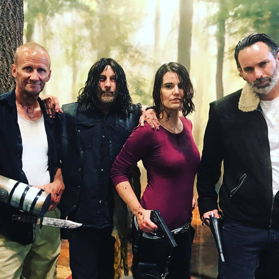 CreepynCuteShop's tweet photo. #FourTimestheFun💥CONGRATS #SchmerleDixon @TheDarylDude @MissMaggieMaybe @trick_grimes #ZombieCharmSchool 4 cosplay success @WalkrStalkrCon 😘 https://t.co/PltjfD5uMZ