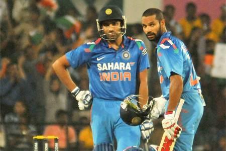 SirJadeja's tweet image. Shikhar Dhawan:&quot;Bhai Pakka Ball Hi Hai Na,Marunga To Blast To Nhi Hoga Na?&quot;
Rohit Sharma:&quot;Risk Mat Le. Bas Fours Hi Maar&quot;
#INDvPAK #INDvsPAK