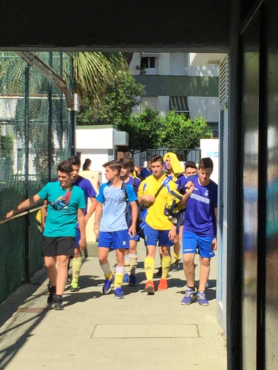 Y con la llegada del cadete de Fuente Palmera ya tenemos los cuatro equipos en el <a href="/ClubFigueroa/">Club Figueroa</a> #DeporteSolidario <a href="/Acpacys/">Acpacys</a> <a href="/LGSeedsES/">LG Seeds España</a>