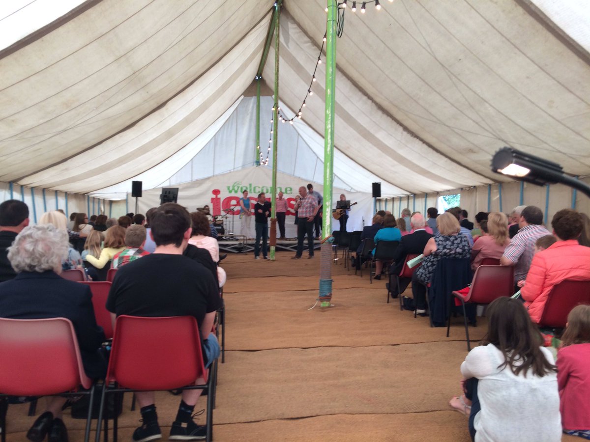 drumcree's tweet photo. @pablitoblanco Sharing about his passion for drumcree &amp; surrounding area. #atimetoheal https://t.co/74g47qmTWT