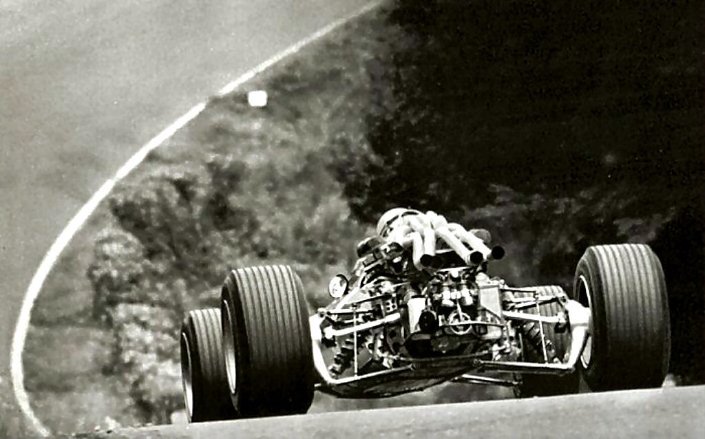 by_Lienhard's tweet photo. John Surtees, #Honda RA273 #Nürburgring 1967 https://t.co/IFqJgIOevT