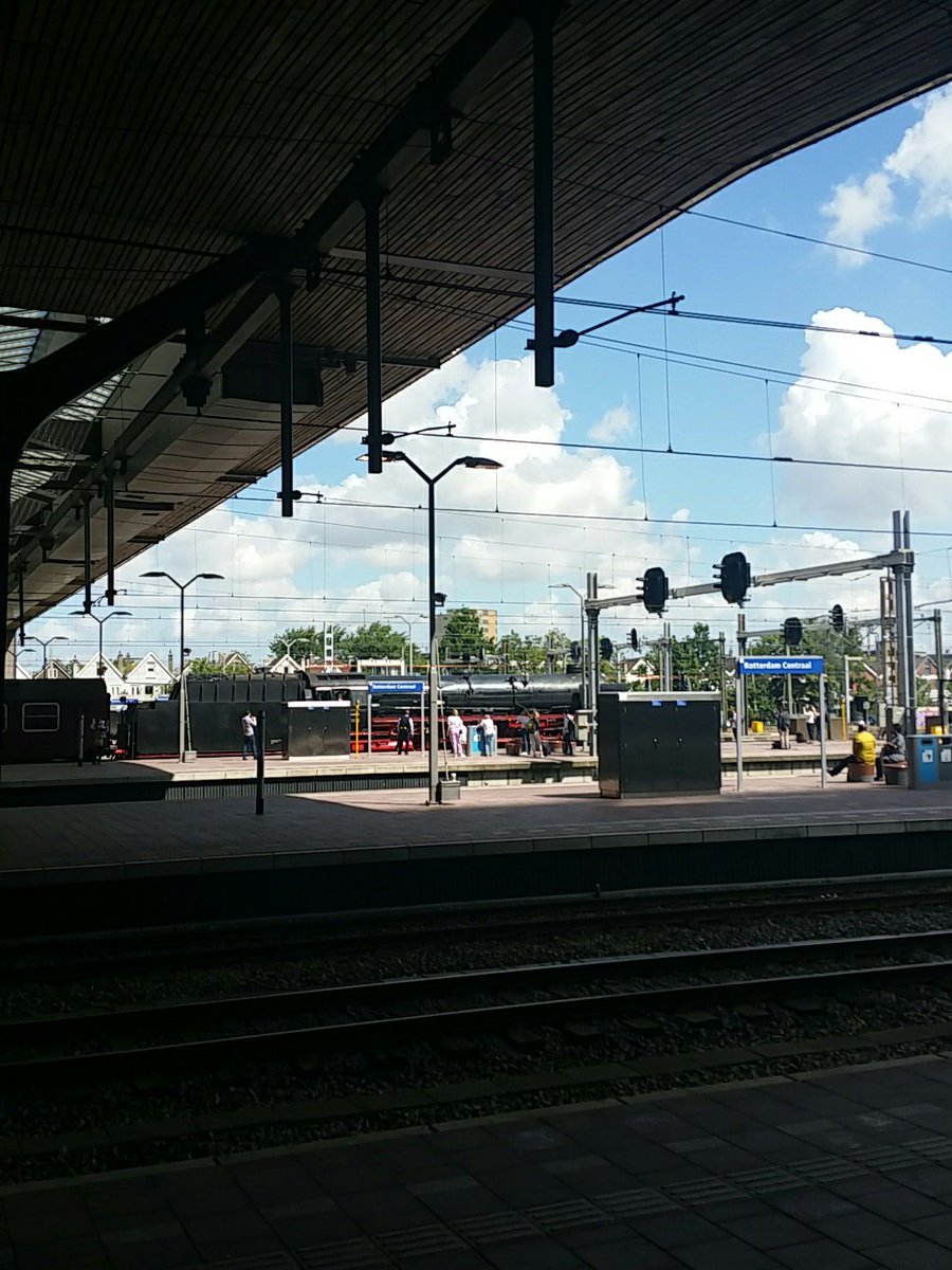 mikevandriel's tweet photo. #stoomtrein op #csrotterdam https://t.co/Onlq4y1hF4