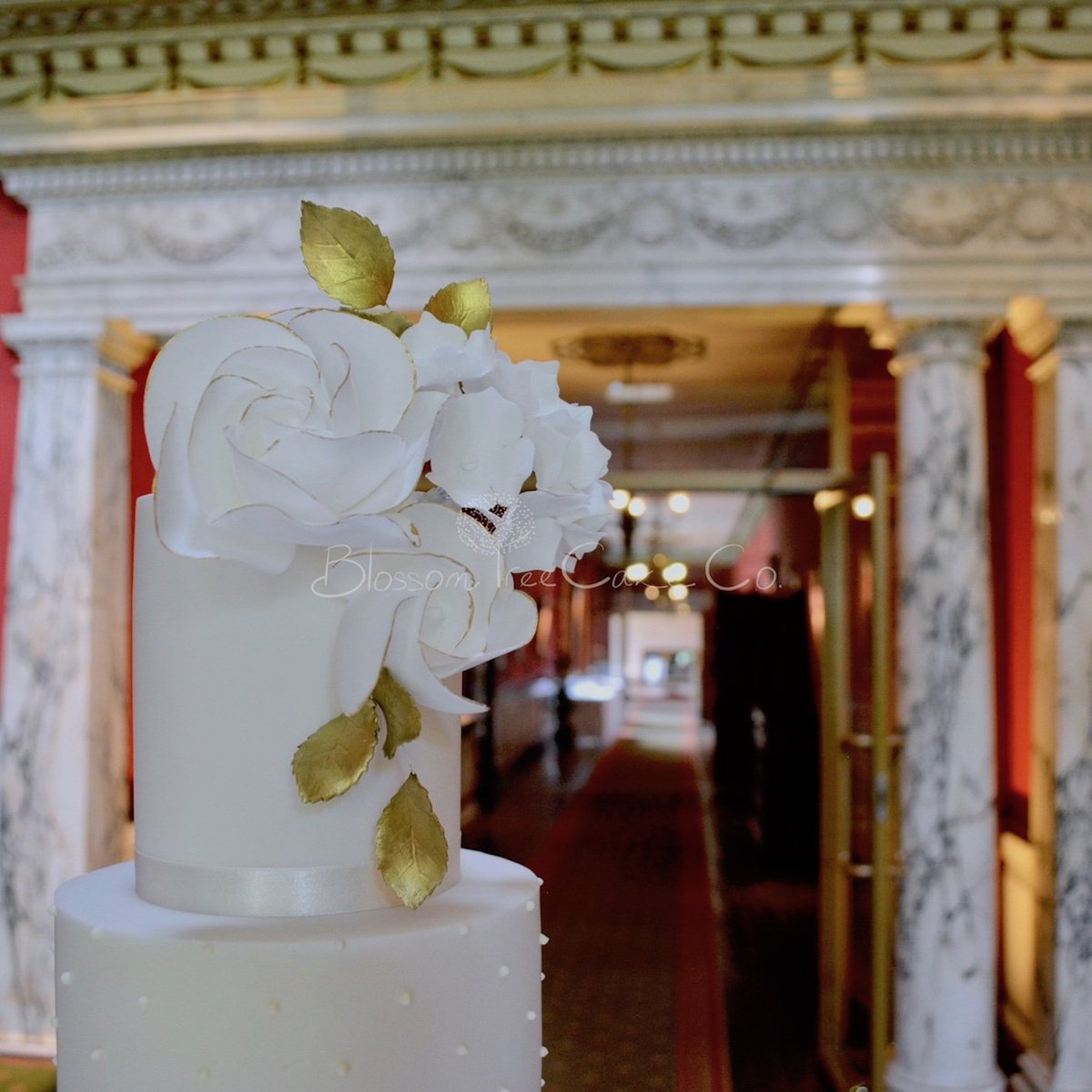 blossomtcakeco's tweet photo. Congratulations &amp; very best wishes Sarah &amp; Lewis married yesterday &amp; celebrating in style at the fabulous @SwintonPark @Swintonweddings! xx https://t.co/VaOsC48BJs
