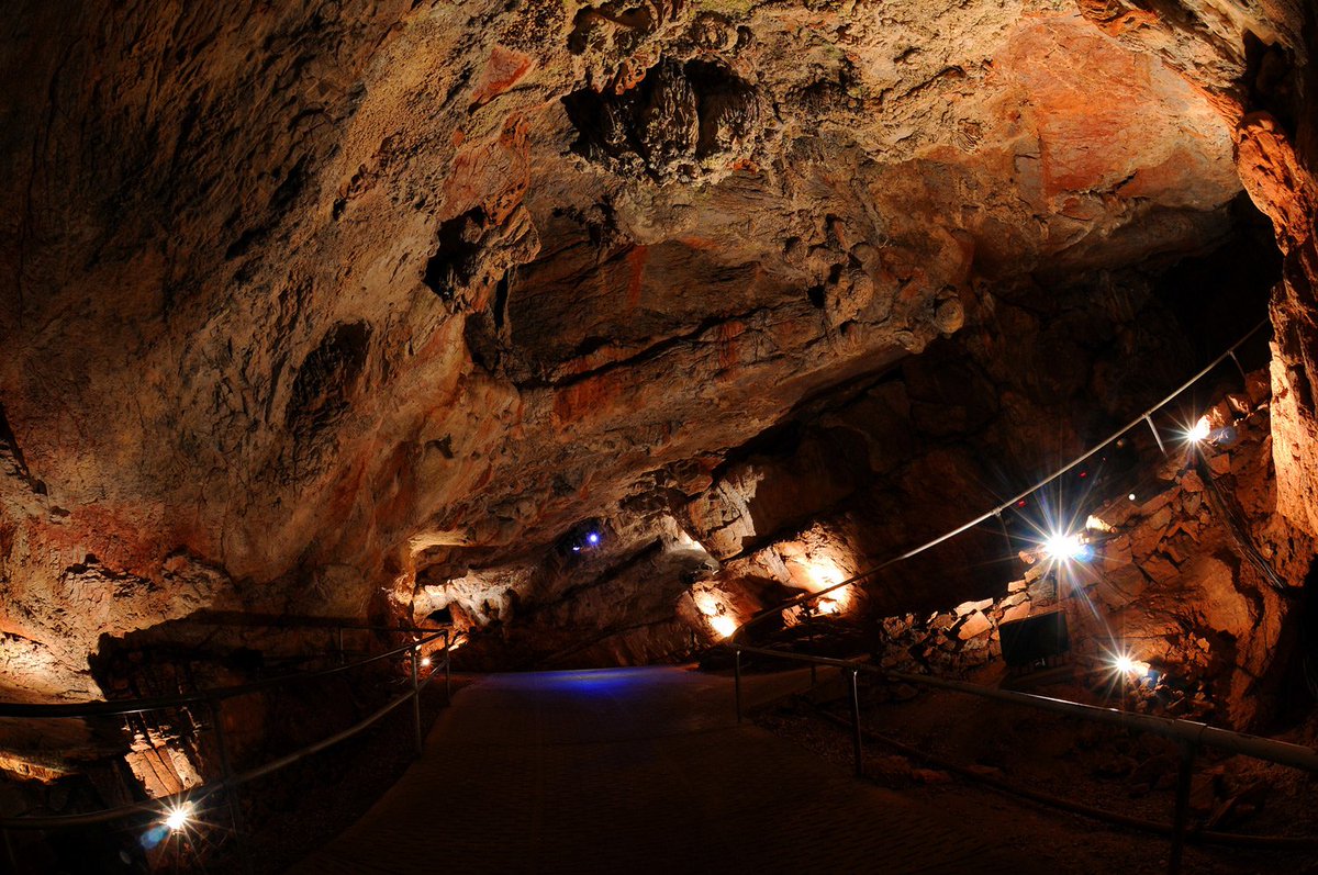 Kents_Cavern's tweet image. #DidYouKnow Kents Cavern is #Devons only showcave.. AND one of Britain's most important prehistoric sites #DevonDay