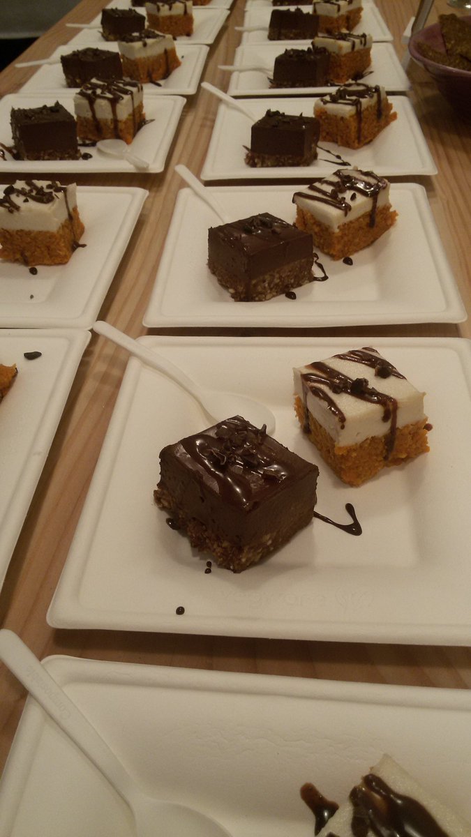 Charito291's tweet photo. Yummy en #laFiestaconValores de Triodos Bank en Bionectar Girona @triodoses https://t.co/8FG1yZU3tK