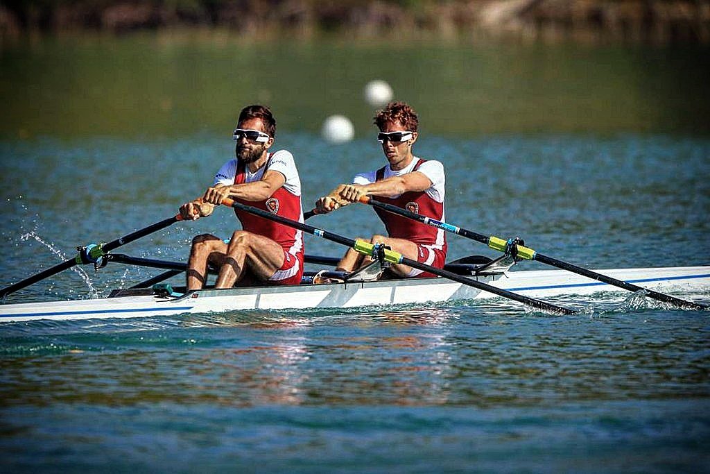 GorettiMartino's tweet photo. Perfect sincro with our #ReconJet i can follow @piteruan and have speed and distance in my glasses @Recon @WorldRowing @dibirowing https://t.co/2V82GpLLbU