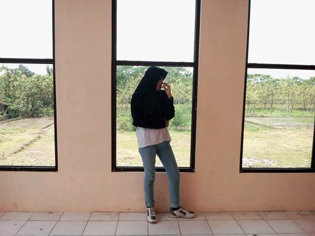 dhevi_am's tweet photo. Bb https://t.co/aRI6nKT9yW