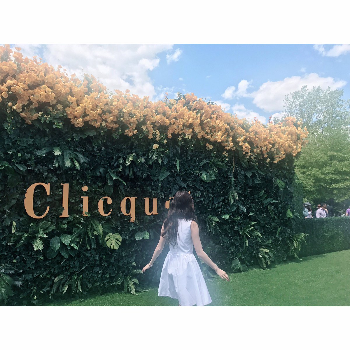 [PIC][04-06-2017]Jessica tham dự sự kiện “The Tenth Annual Veuve Clicquot Polo Classic Arrivals” tại Liberty State Park, New York vào hôm nay DBdKXKnVYAANCkw