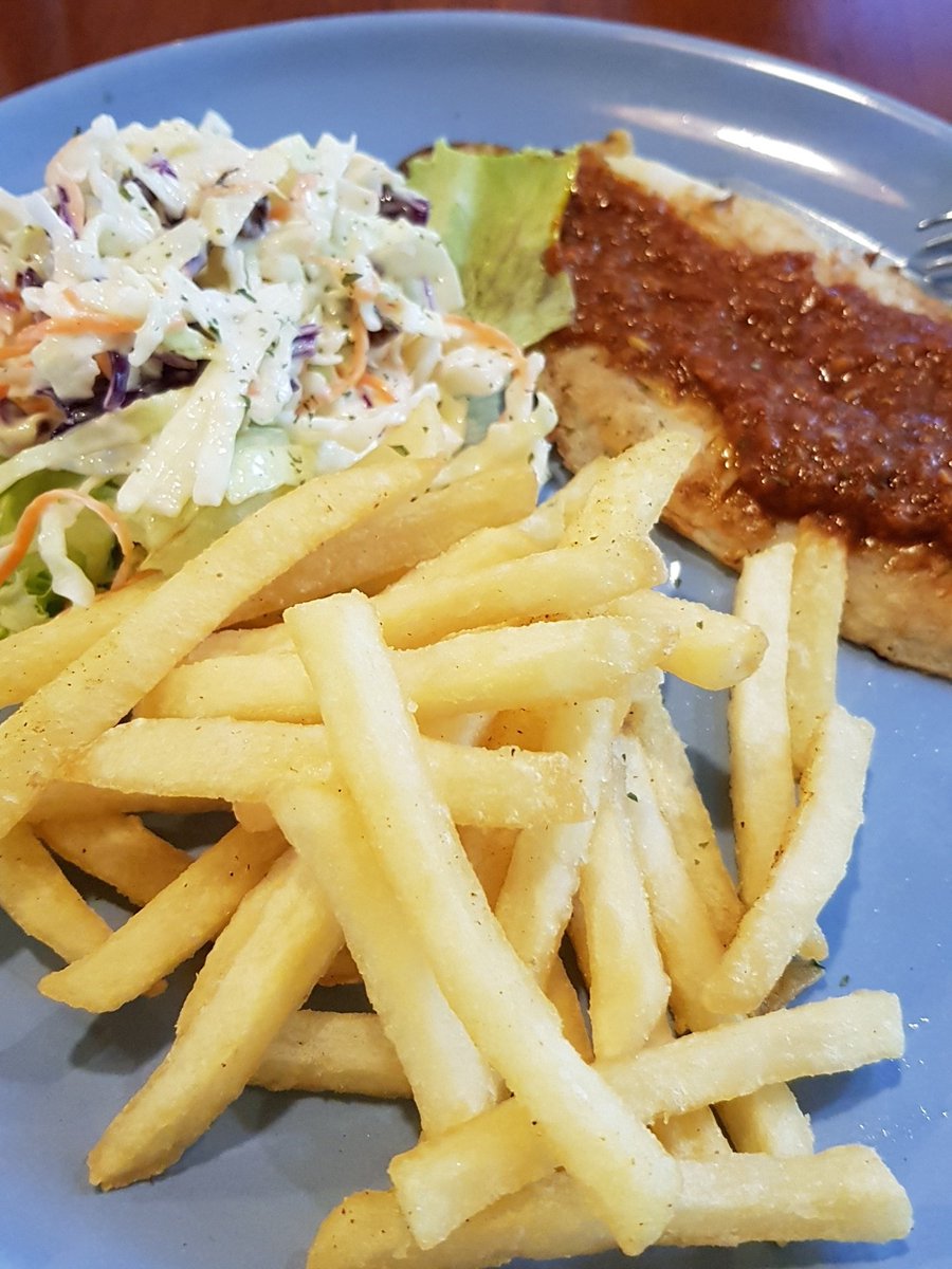 gariwasabi's tweet photo. @FishnCoINDO baru tau sekarang fishnco french friesnya kaya kentang jual di supermarket... 🤣 https://t.co/31Ryo8kSYE