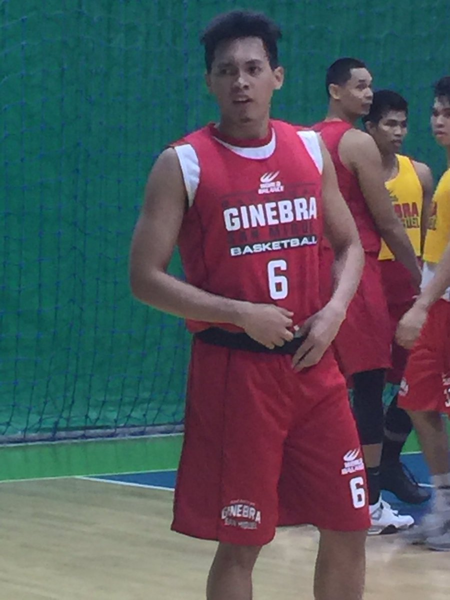 dbuzzketball's tweet photo. @ScotThompson06 at practice today https://t.co/IVICOjsetg