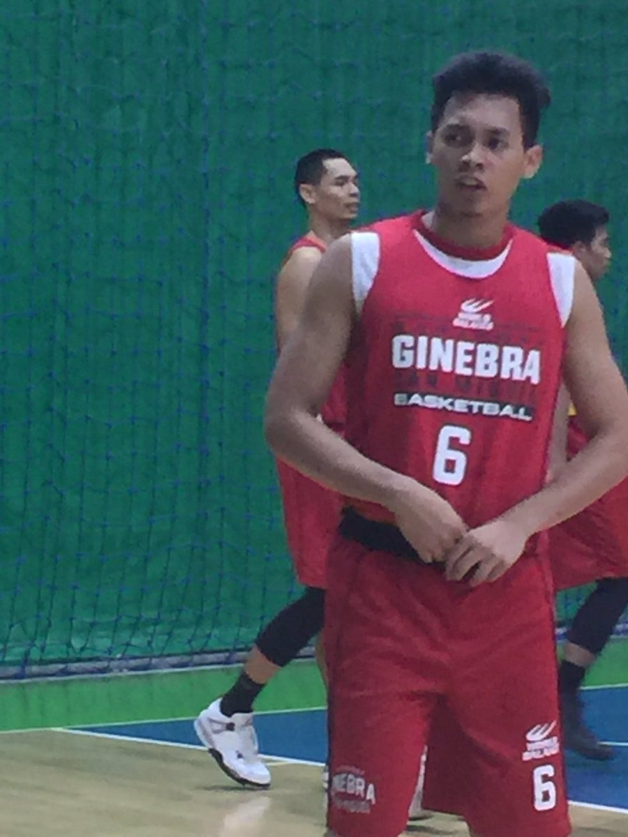 dbuzzketball's tweet photo. @ScotThompson06 at practice today https://t.co/IVICOjsetg