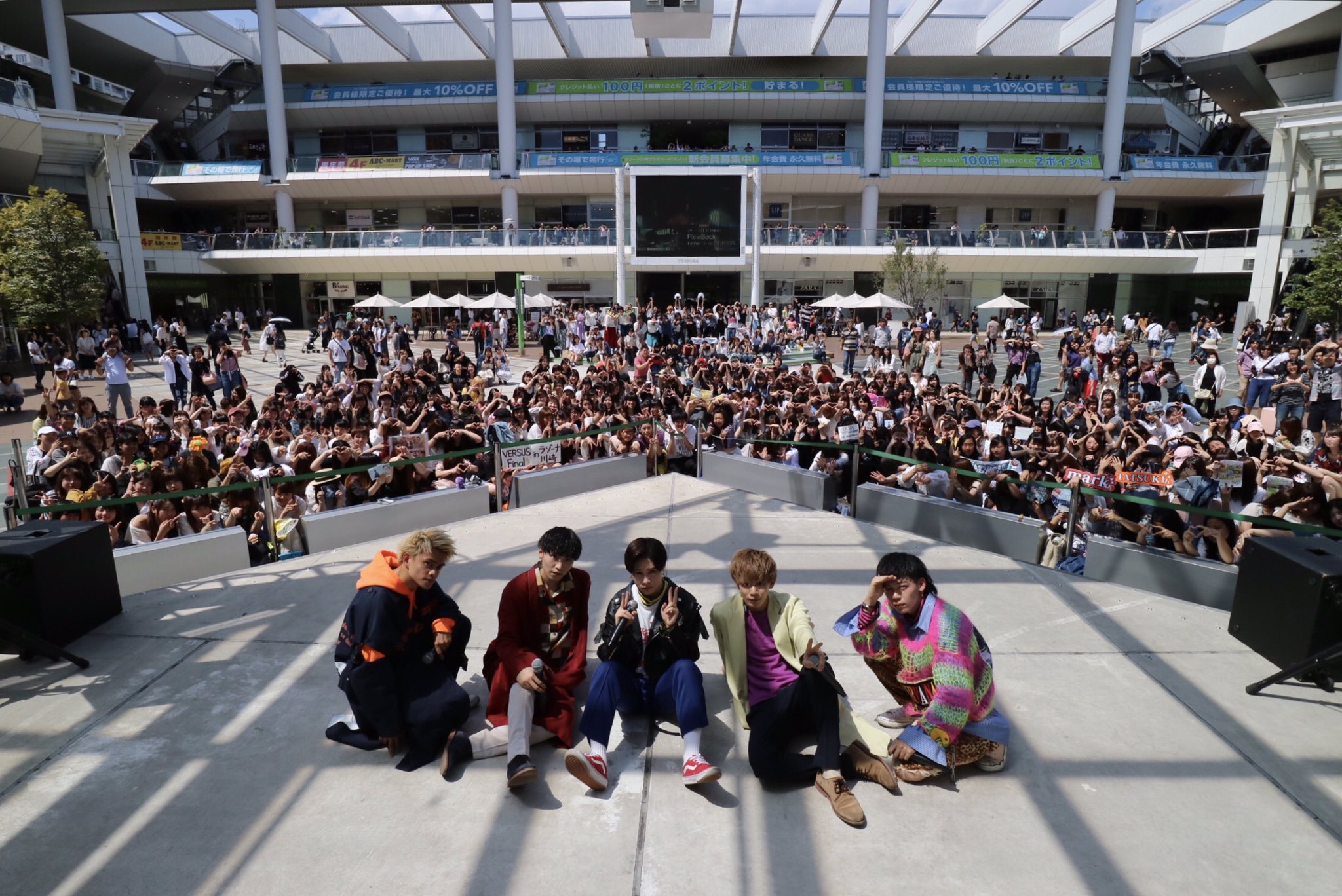 Flowback ラゾーナ川崎プラザにて インストアイベント 本日ファイナル 暑い中たくさん集まって頂き ありがとうございます 2部も楽しみましょう Flowback Fb Versus T Co Ygmkywxxyy Twitter