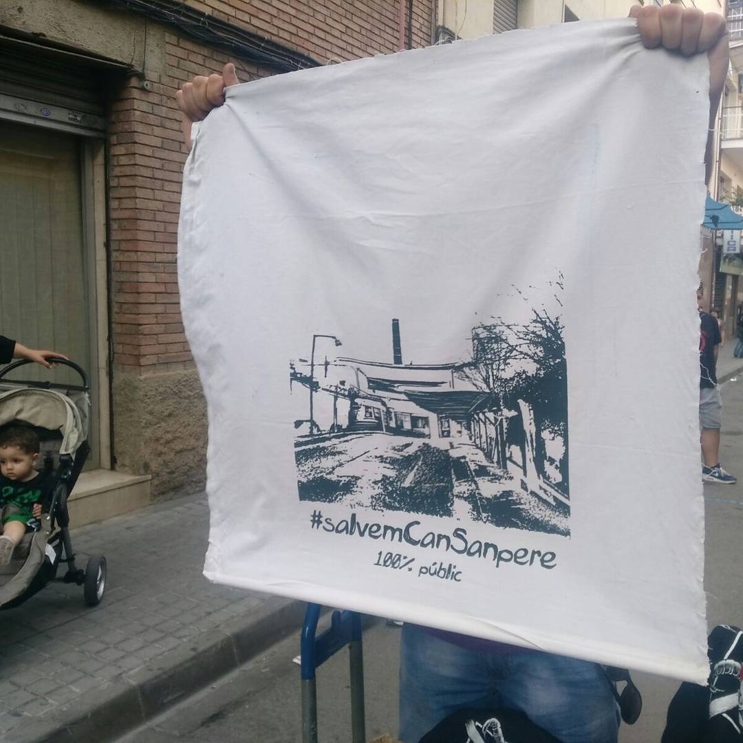 cop_garrot's tweet photo. Ahir vàrem ser a Premià de Mar, convidats pels @DeBolitPremia. Cercavila+reivindicació: @Can_Sanpere és del poble! https://t.co/TcHTqMC8u6