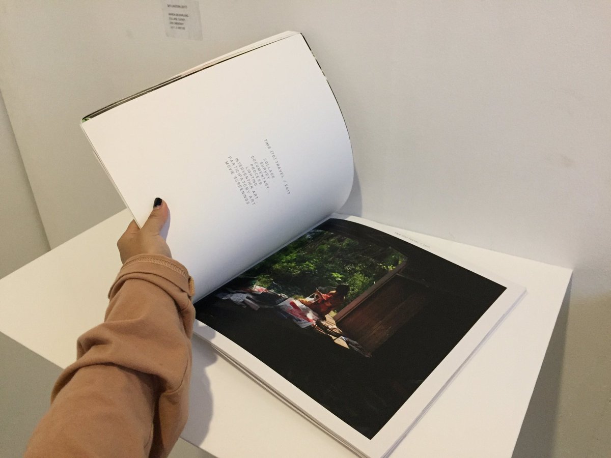 TheAnness's tweet photo. มาดูงานจบของเด็กถาปัตย์ ลาดกระบัง ที่ art gallery g23 มศว แฮปปี้มากเพราะในงานมีเราคนเดียว เดินดูหนำใจเลยจ้ะ ใครว่างๆ มากัน ���านเท่และแนวคิดดี https://t.co/fKQyt3hJN2