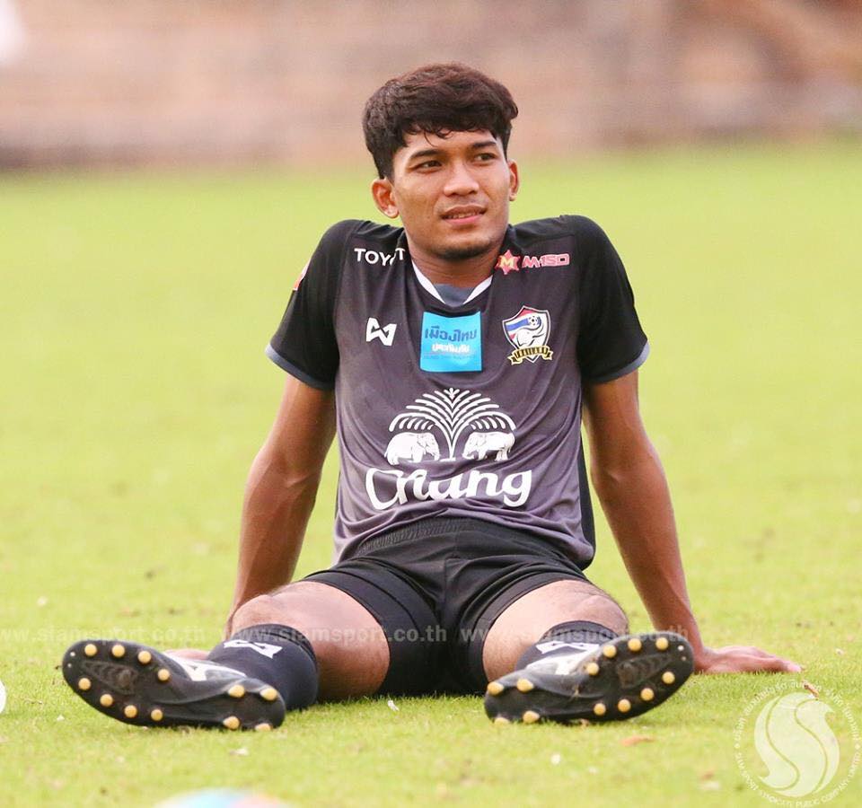 MikeWp34's tweet photo. ได้เวลาพักผ่อนกับครอบครัว #wp34 #muangthong #muangthongunited #thaileague #thailand #thainationalteam #thaifootball #mizuno https://t.co/8SCtonwxQA