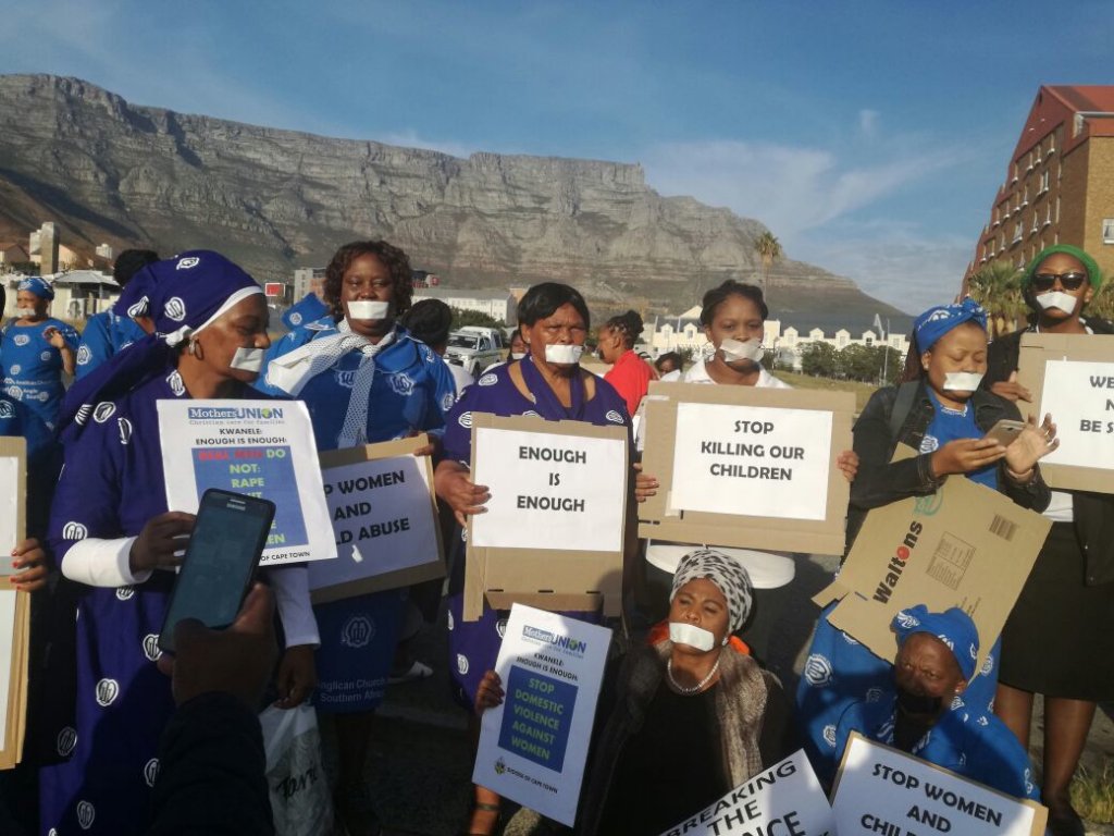 xundus1's tweet photo. Anglican mothers union march Kwanele and service at St Georges cathedral  Cape Town.Enough is Enough https://t.co/ZKBYpZdjiF