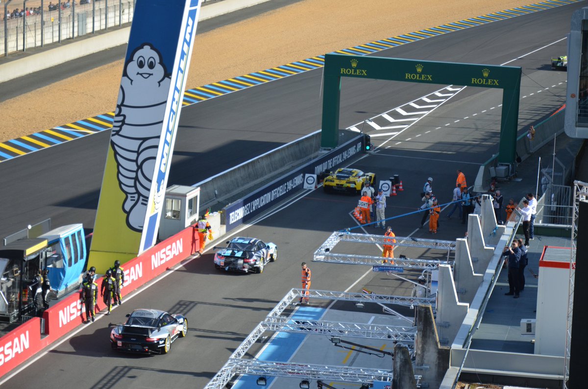 24hoursoflemans's tweet photo. Green! Green! Green! The Test Day has started! #LEMANS24 https://t.co/t9ruSBIsov
