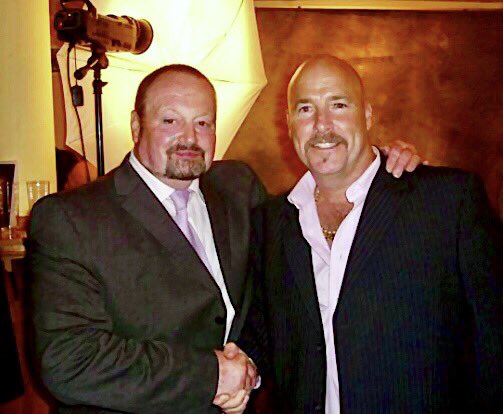 Grimesygrimes's tweet photo. Happy Birthday to former bare knuckle boxing legend and true gent, Wild Thing Lew Yates...
#Boxing #Birthday #LewYates https://t.co/iSR1WgWkQX