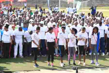 #UgandaMarathon2017:Whereas #BujumburaRunPeace took place on national stadium #UgandaMarathon2017takes place in town and hills