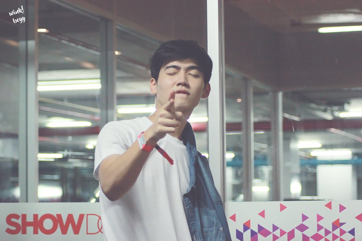 flukekanit_fc's tweet photo. ㅡ 170603 @capitalfluke at Show DC 
#flukekanit #TUSexyBoy #SoulmatesTheSeries https://t.co/MZcpodBFx3