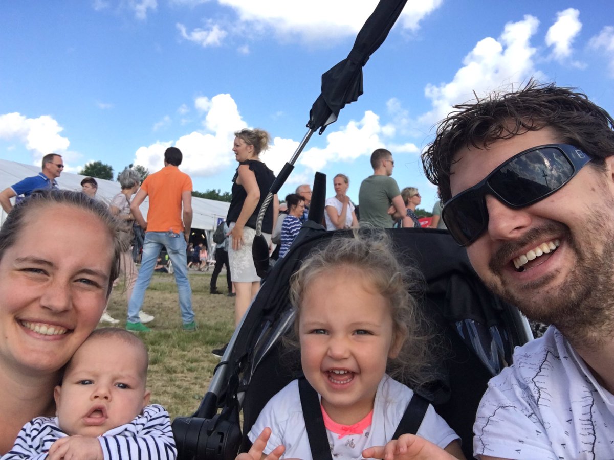 Natuurlijk is een fantastische live-stream. Maar 'live' erbij zijn is zoveel leuker. #opw17 #Godsgeestgeeftlev #opwekking