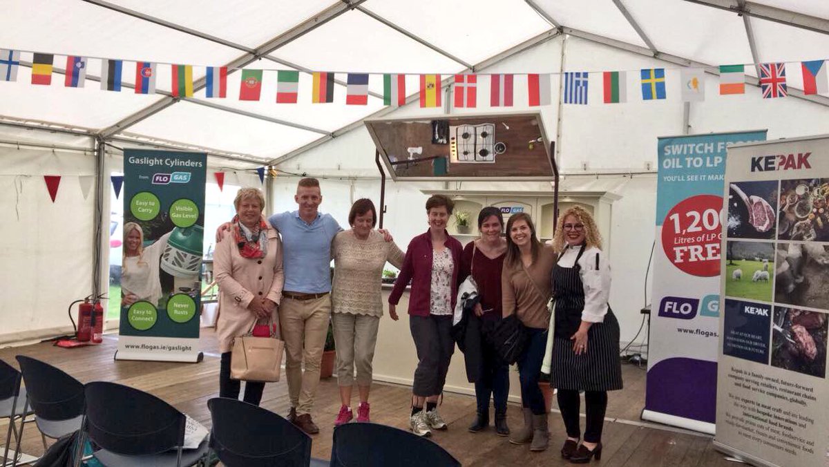 MyNutrition2's tweet photo. Great Fun Cookery Demo at @ShearingKiltoom  @ICSAIreland @StBrigidsRos Thank u for having us! Fab setup by @kenmaguiredemos @FlogasIreland https://t.co/NzjIFAsKLh
