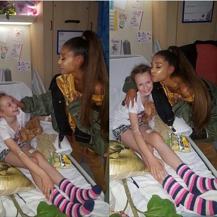 arianaaaxa's tweet photo. these smiles that i've waited for. and i miss her smile so bad. i couldn't be happier seeing her stronger and visited her fans @ArianaGrande https://t.co/SJZLdtsKLU
