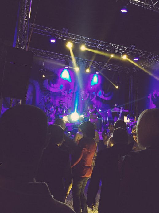 Ayer la Plaza acogió el acto de exaltación de las Regidoras de Fiestas 2017. Enhorabuena a Vanessa Valls Forte y su corte de honor #Villena