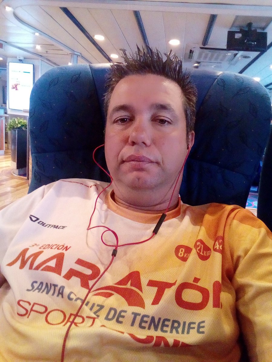 <a href="/MaratonTenerife/">Maratón de Tenerife</a> de camino a Tenerife para primer entreno maratón con <a href="/juliorey72/">Julio Rey</a>, 💪😎🏃