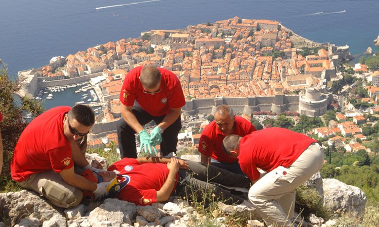 DubrovnikTimes's tweet photo. Croatian Mountain Rescue Service - Who you gonna call? 112 and not GhostBusters https://t.co/dbWSFVZueO @HgssSibenik @HrvatskaGSS https://t.co/NTE5u8O1O8