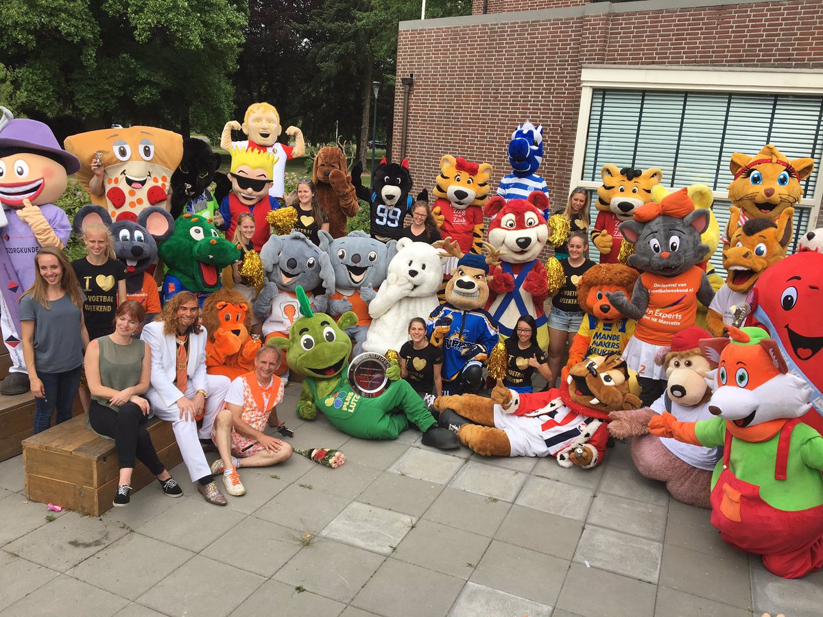 TROTS op ons PLUTZKE, dat hij #Nederlands #KAMPIOEN #Mascotte 2017 is geworden! <a href="/lutzjes2/">PLUTZKE</a>