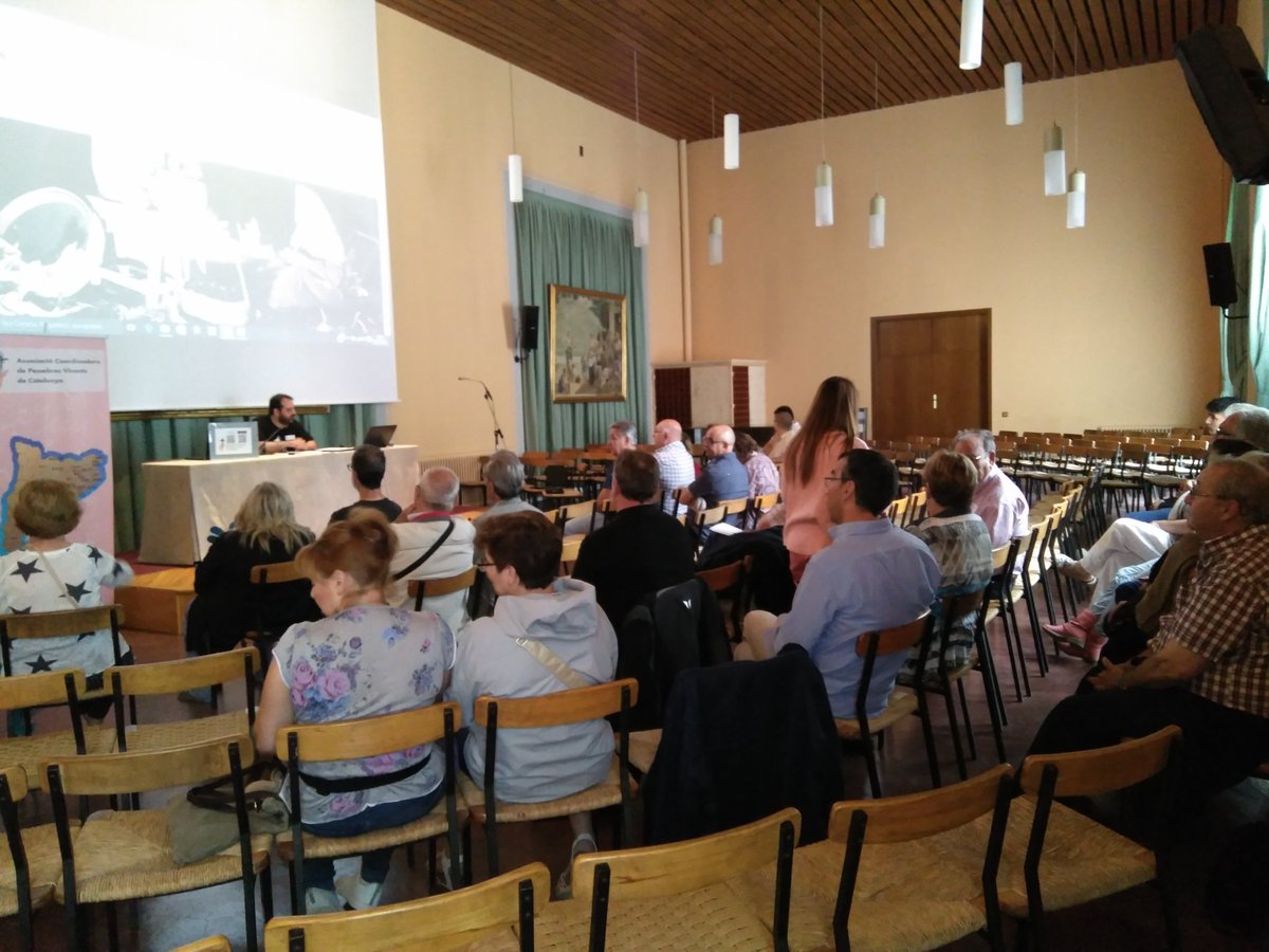 pessebresvivent's tweet photo. Comença la 3a Trobada de #PessebresVivents a #Montserrat en el #DASC2017 amb 15 pessebres assistents. https://t.co/E4Z9Co5ASG
