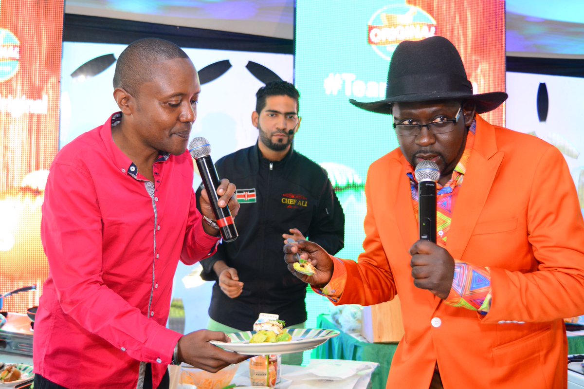 ChefAliMandhry's tweet photo. Cooking with the legends @ItsMainaKageni and @MwalimChurchill as they sample the delicacies such a great time. #HaveYourChoice https://t.co/ESZ3NQgAFw